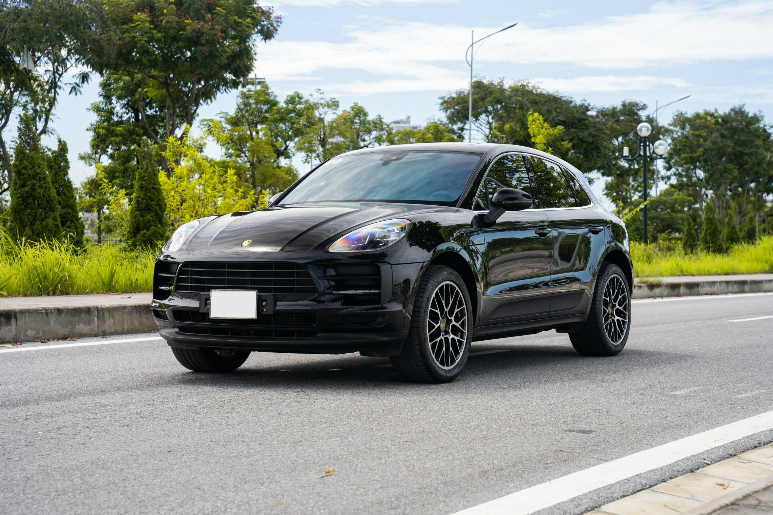 PORSCHECAYENNETURBO-scaled
